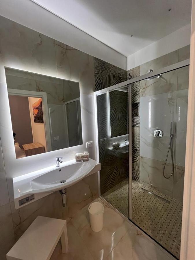 Goldenhouse Hotel Naples Luaran gambar